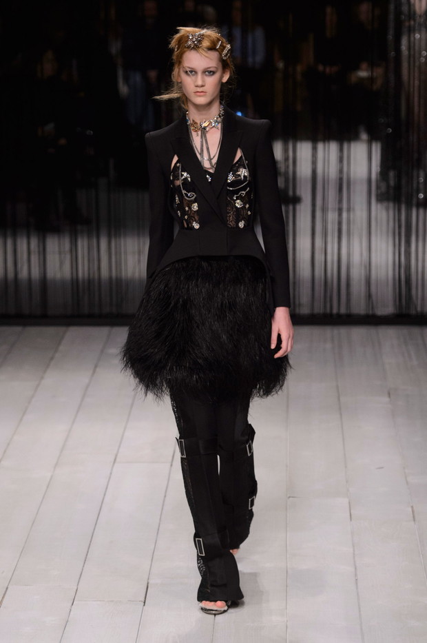 Alexander McQueen jesień-zima 2016/2017
