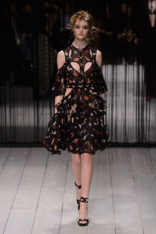 Alexander McQueen jesień-zima 2016/2017