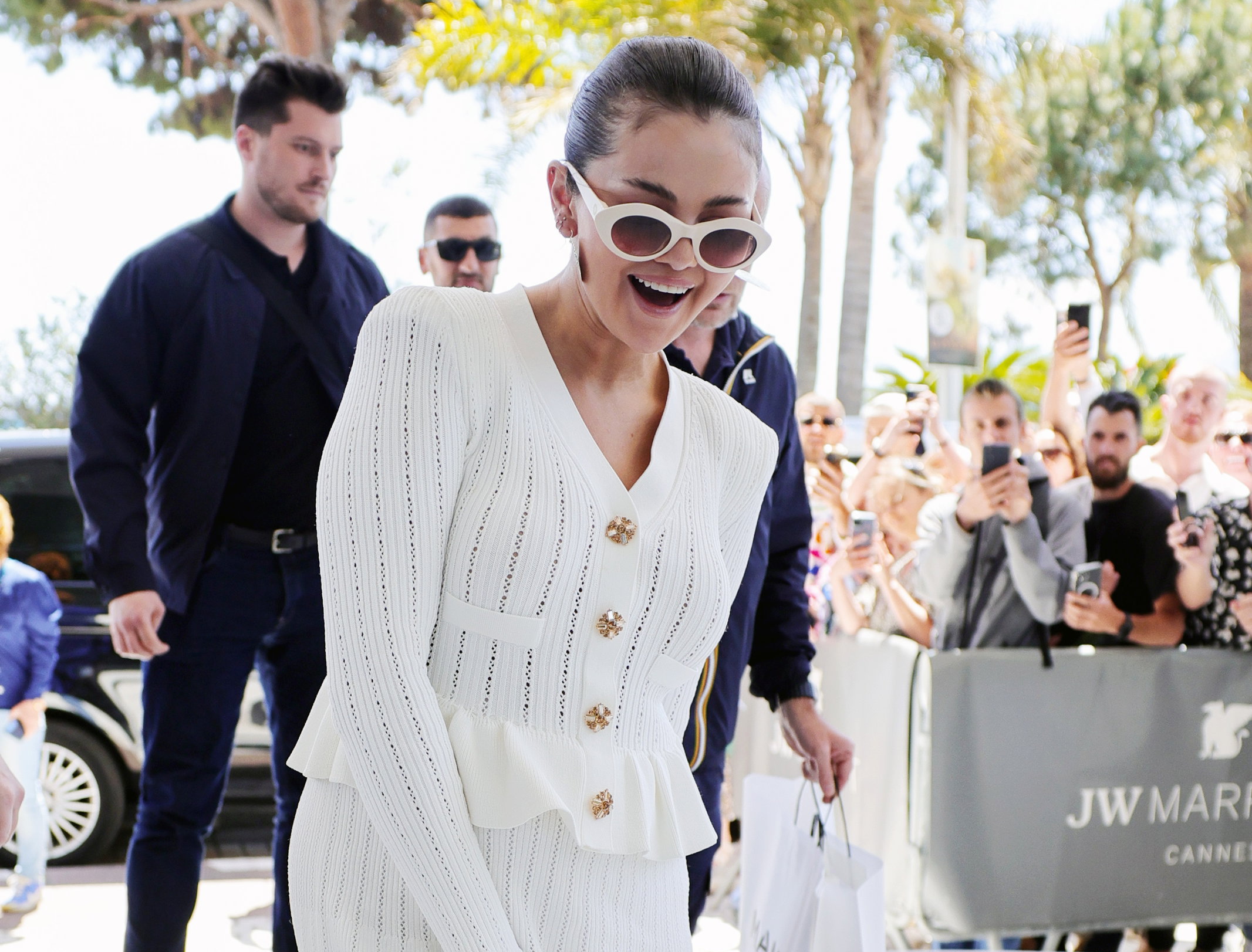 selena-gomez-w-cannes1-427c182