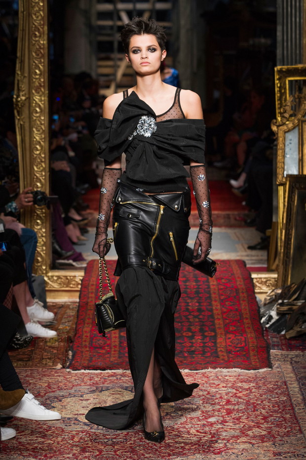 Moschino jesień-zima 2016/2017