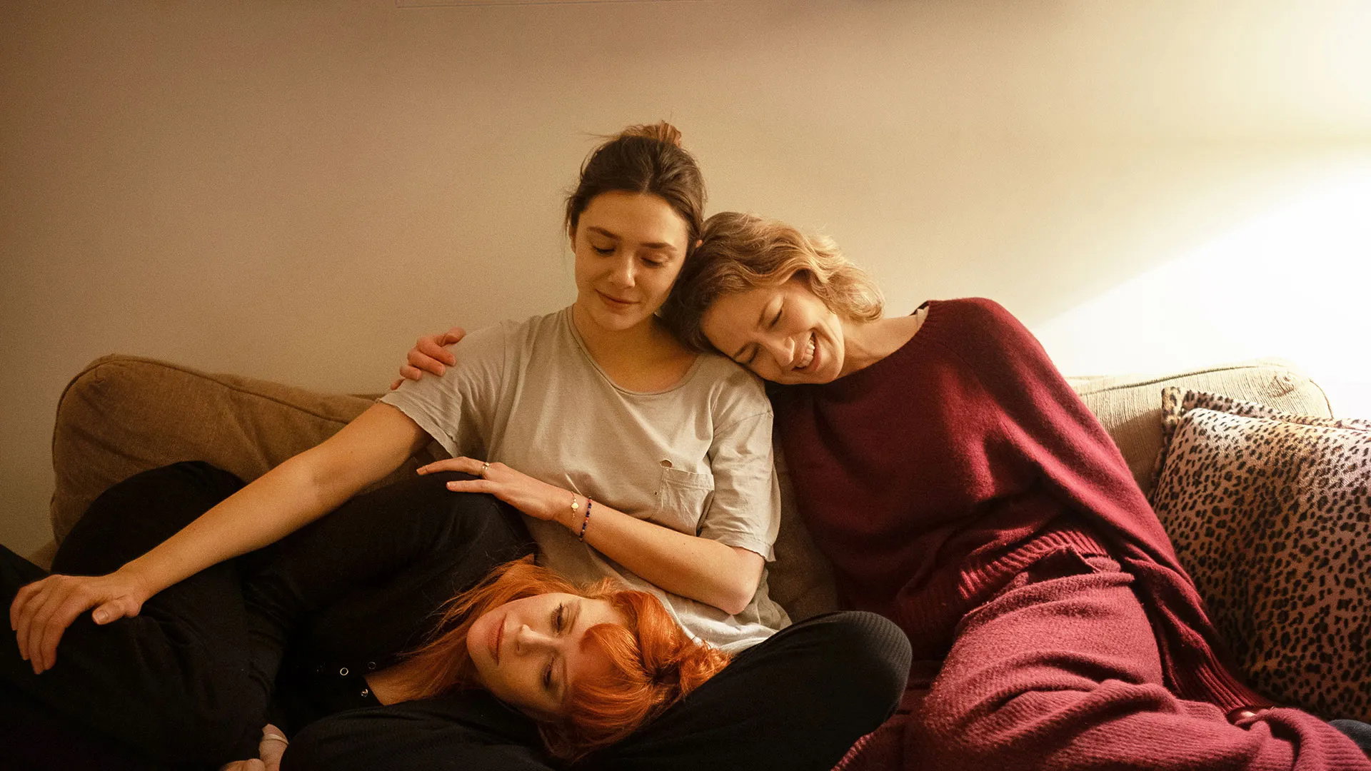 kadr-z-filmu-his-three-daughters1-e5434d0