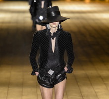 Najnowszy pokaz Saint Laurent