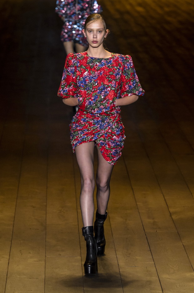 Najnowszy pokaz Saint Laurent