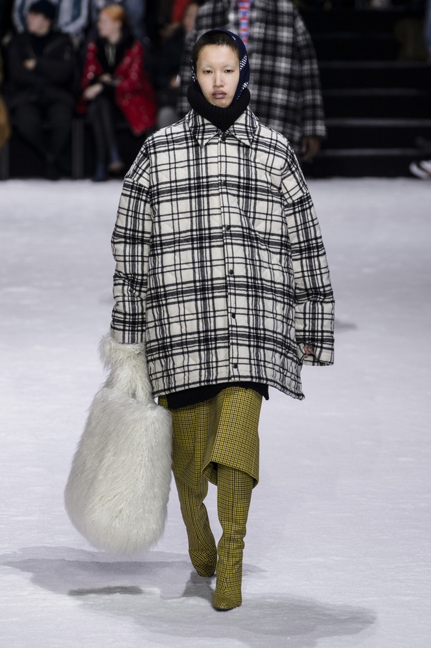 Nowy pokaz Balenciaga