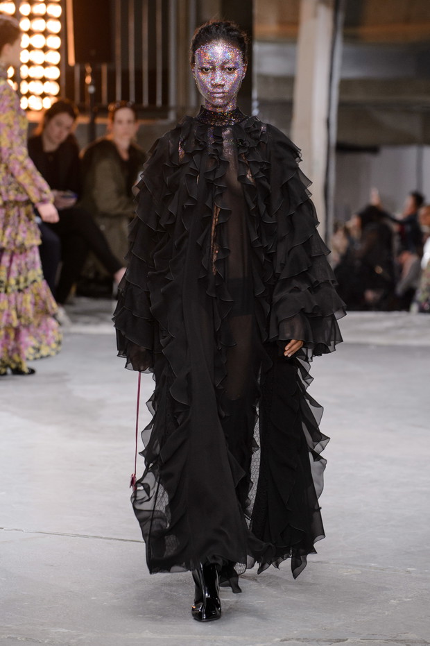 Pokaz Giambattista Valli w Paryżu