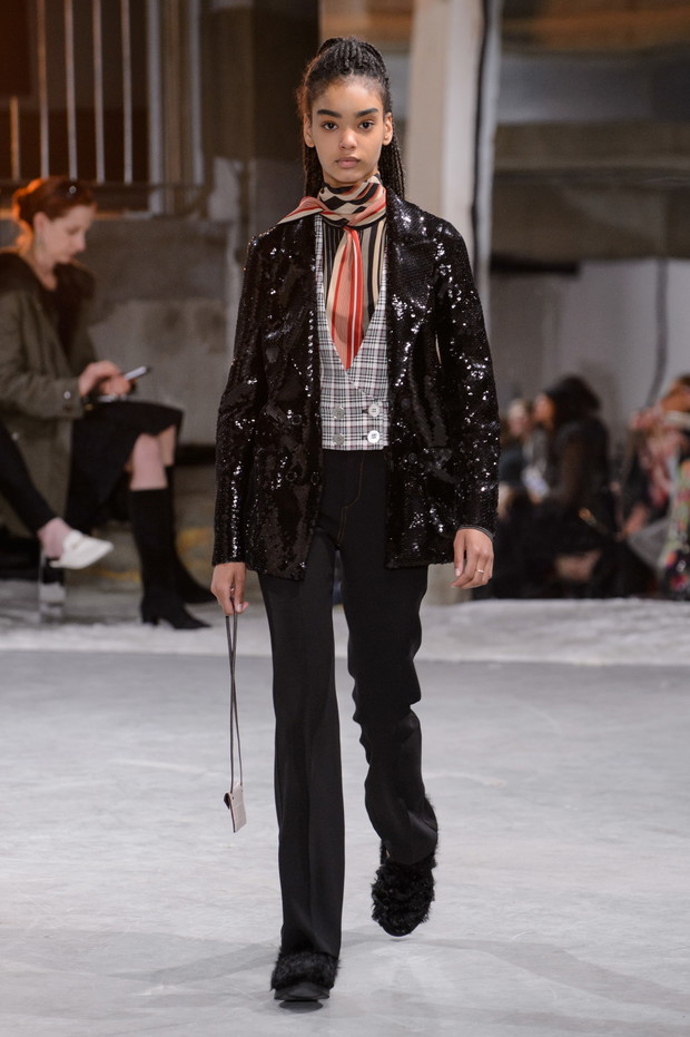 Pokaz Giambattista Valli w Paryżu