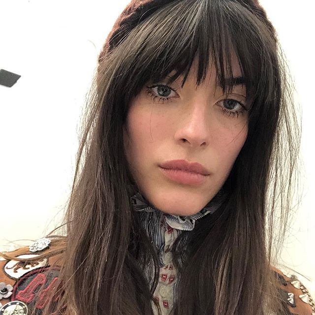 Stylizacje Louise Follain