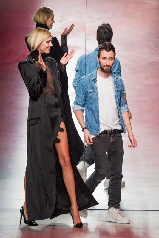Anthony Vaccarello za sterami Saint Laurent