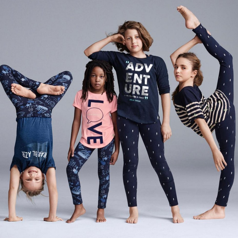 GapKids przeprasza za nową kampanię.