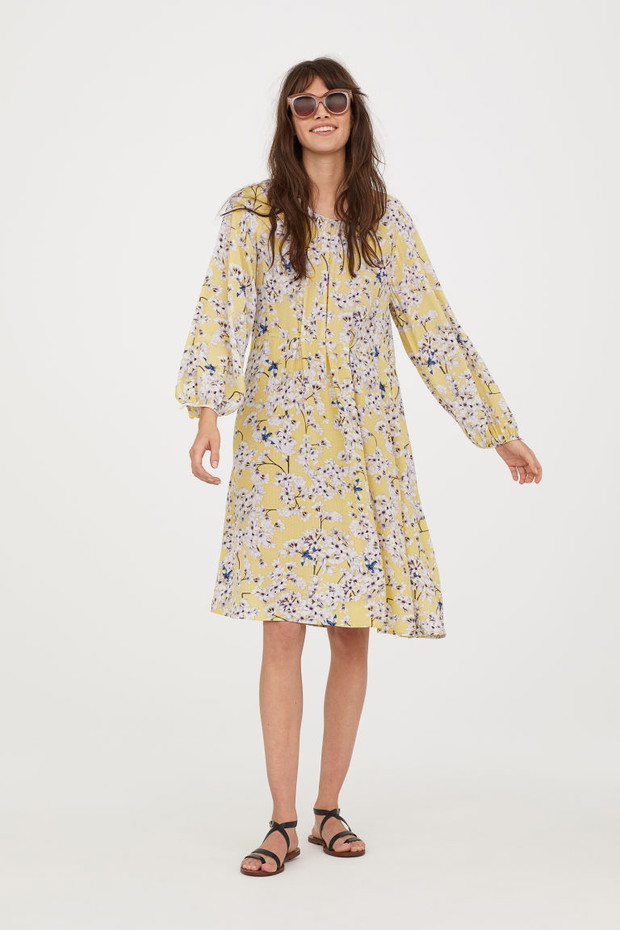 Sukienka w kwiaty H&M