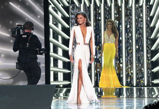Miss America 2018: pokaz sukien wieczorowych