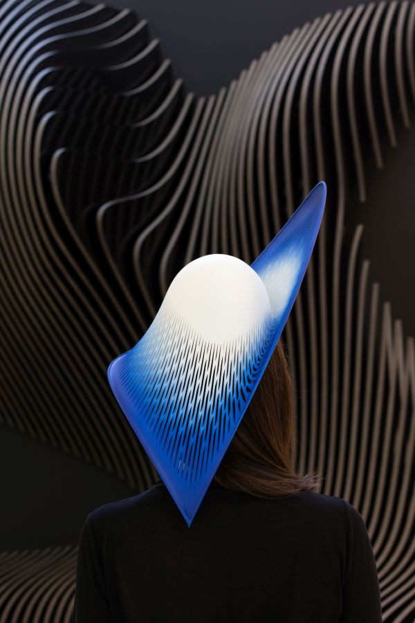 Kapelusz H-Line od od Zaha Hadid Architects