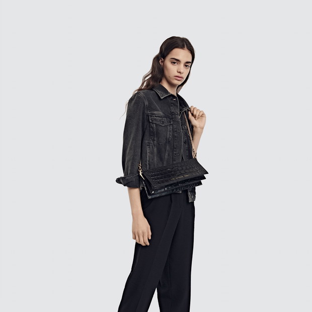 Torebka Zofii Chylak w lookbooku nowej kolekcji