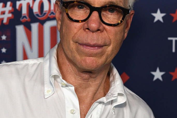 Tommy Hilfiger na backstage'u pokazu TommyNow Pier
