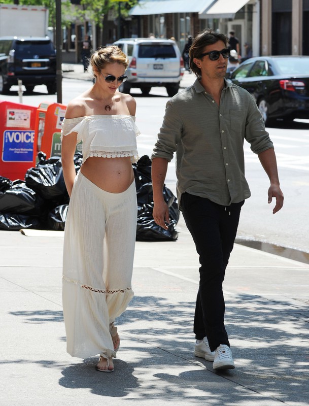 Aniołki Victoria's Secret w ciąży: Behati Prinsloo i Candice Swanepoel