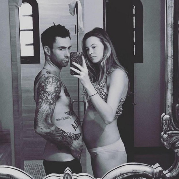 Aniołki Victoria's Secret w ciąży: Behati Prinsloo i Candice Swanepoel