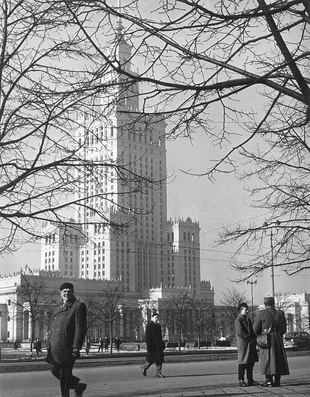 Pałac Kultury i Nauki, 1960 rok