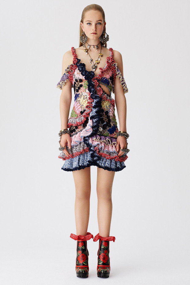 Alexander McQueen Resort 2017