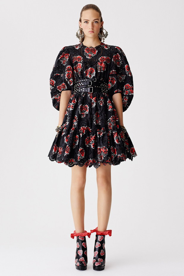 Alexander McQueen Resort 2017