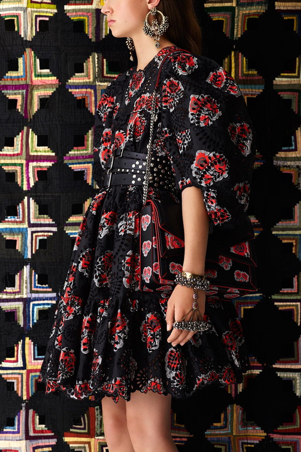 Alexander McQueen Resort 2017