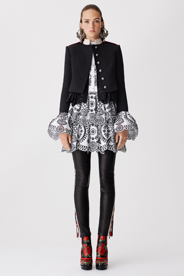 Alexander McQueen Resort 2017