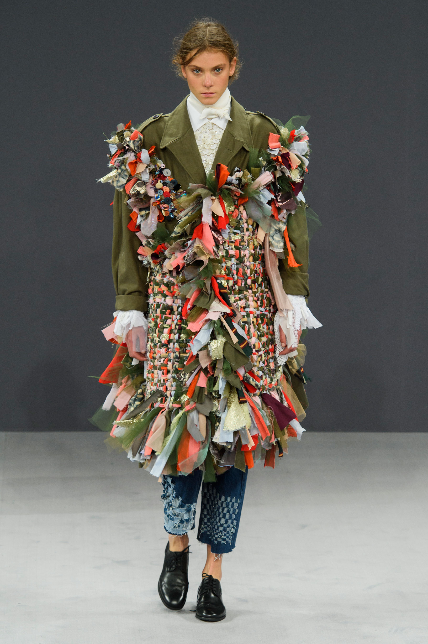 Viktor & Rolf haute couture jesień-zima 2016/2017, fot. Imaxtree