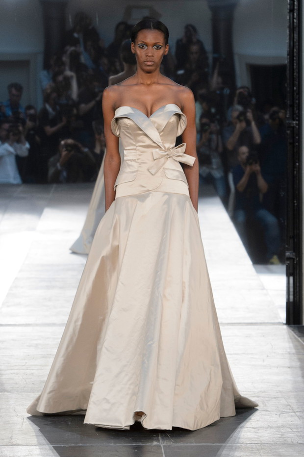 Alexis Mabille haute couture jesień-zima 2016/2017, fot. Imaxtree