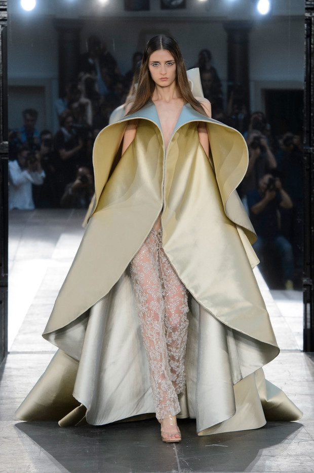 Alexis Mabille haute couture jesień-zima 2016/2017, fot. Imaxtree