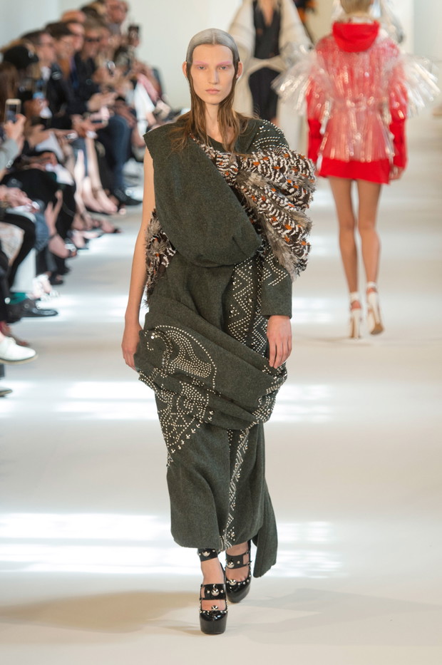 Maison Margiela haute couture jesień-zima 2016/2017, fot. Imaxtree