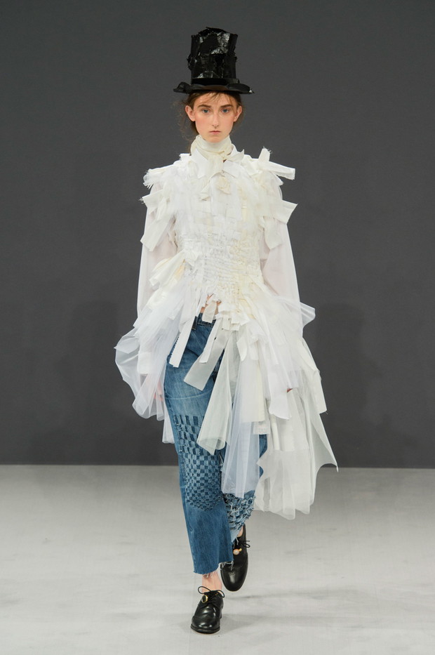 Viktor & Rolf haute couture jesień-zima 2016/2017, fot. Imaxtree