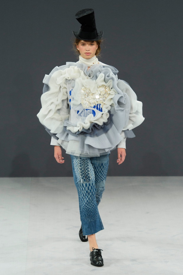 Viktor & Rolf haute couture jesień-zima 2016/2017, fot. Imaxtree