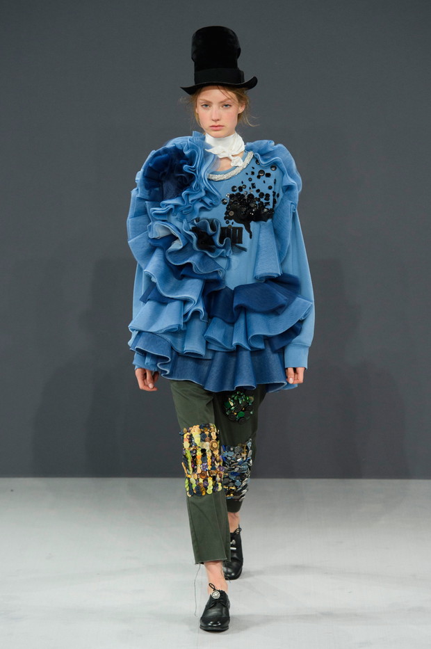 Viktor & Rolf haute couture jesień-zima 2016/2017, fot. Imaxtree