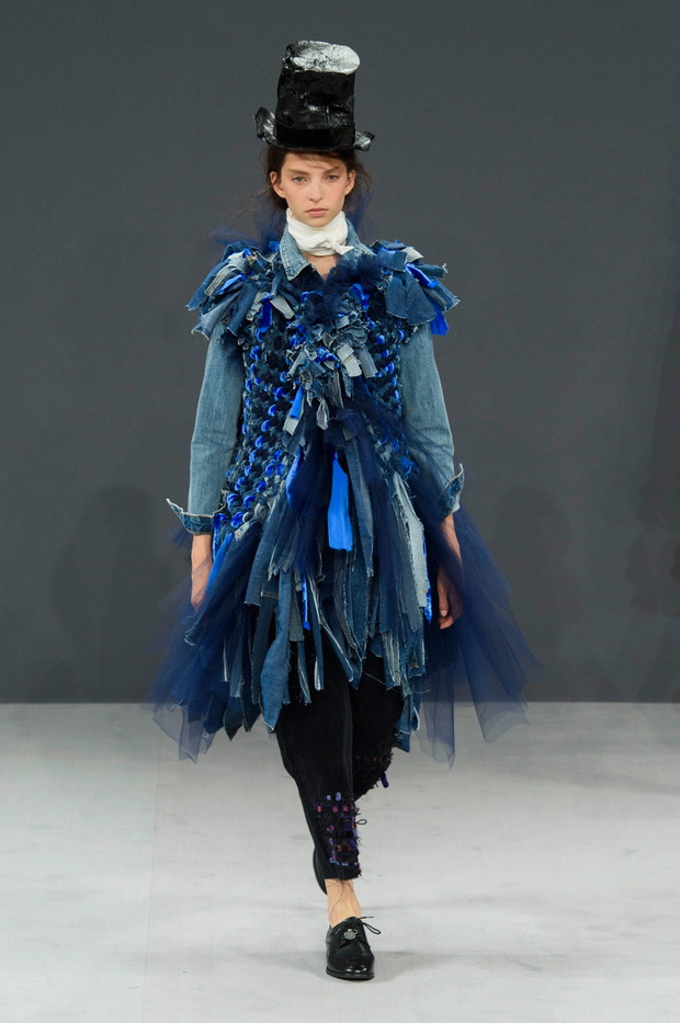 Viktor & Rolf haute couture jesień-zima 2016/2017, fot. Imaxtree