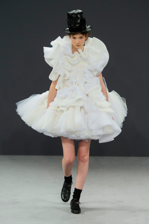 Viktor & Rolf haute couture jesień-zima 2016/2017, fot. Imaxtree