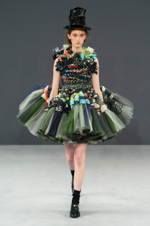 Viktor & Rolf haute couture jesień-zima 2016/2017, fot. Imaxtree