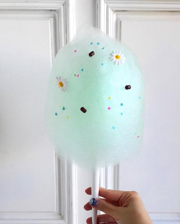 Fluffë - wata cukrowa jakiej nie znacie, fot. instagram.com/fluffegram