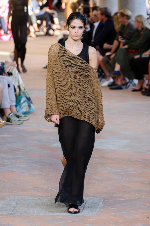 Pokaz Alberta Ferretti SS18