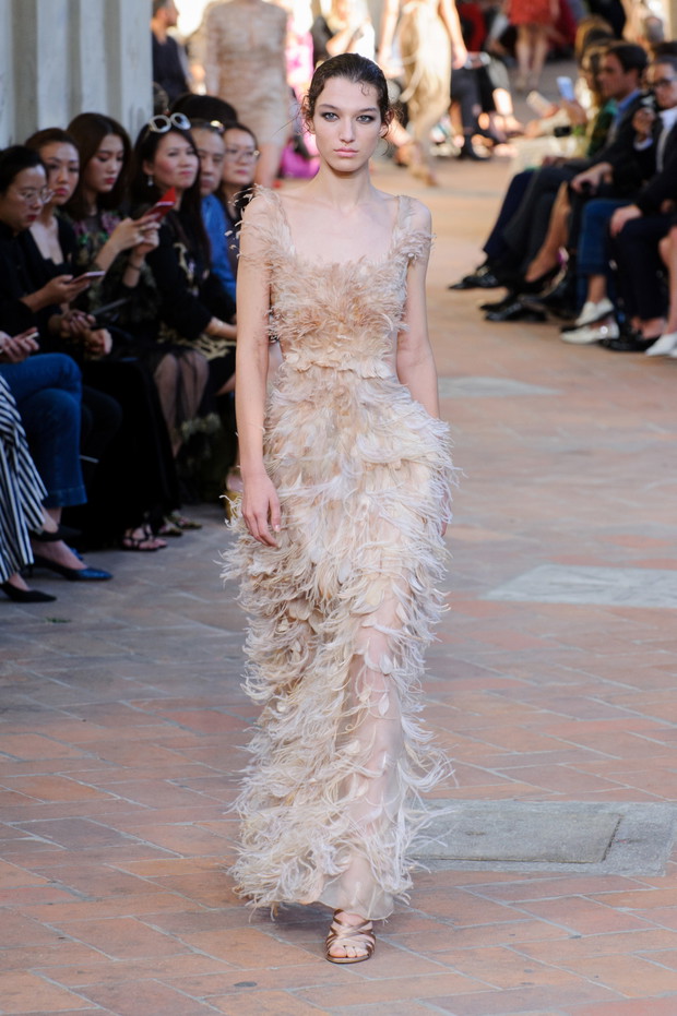Pokaz Alberta Ferretti SS18