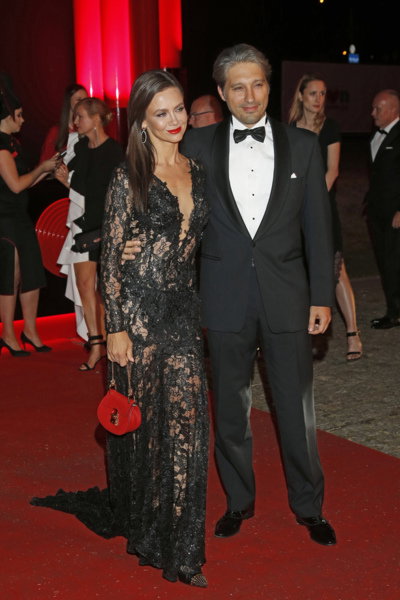 Bal TVN 2016, Kinga Rusin i Marek Kujawa
