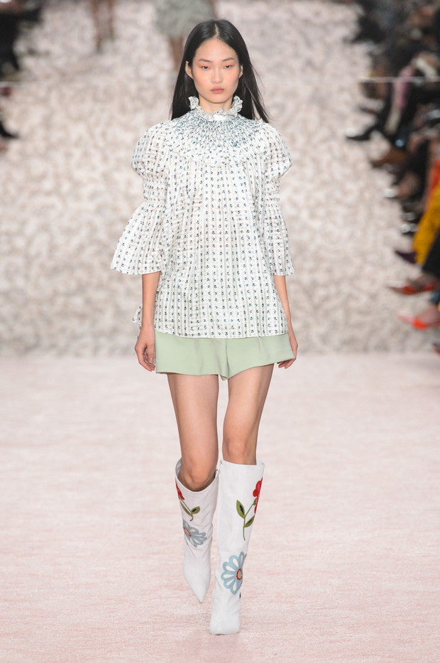 Pokaz Carolina Herrera SS19