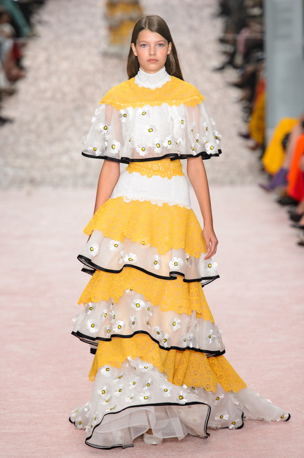 Pokaz Carolina Herrera SS19