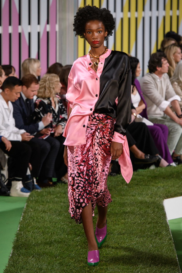 Pokaz Escada SS19