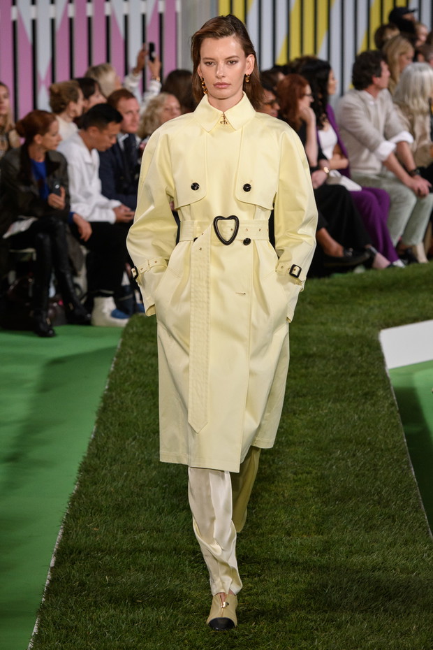 Pokaz Escada SS19