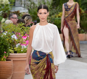 Pokaz Oscar de la Renta SS19