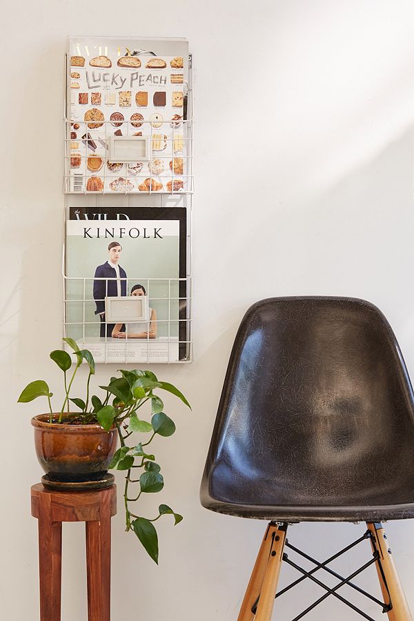 Wieszak na gazety, Urban Outfitters