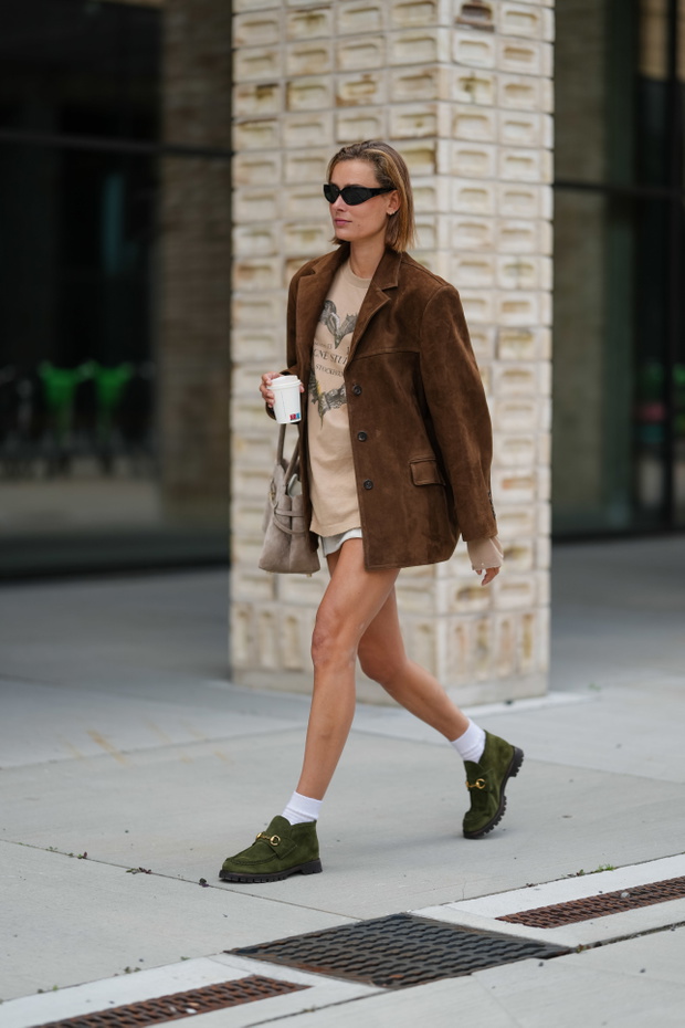 Chelsea boots deep olive – modne botki na jesień 2025