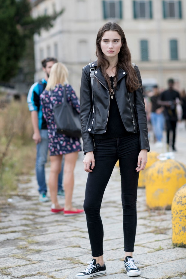 Street fashion: modelki off duty na Milan Fashion Week SS17