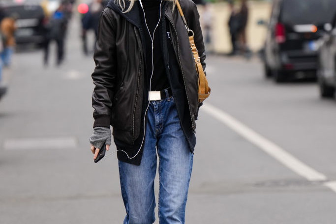 Soft cigarette jeans – modne jeansy z wysokim stanem jesień 2025
