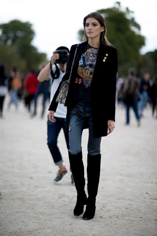 Street fashion: modelki off duty na Paris Fashion Week SS17