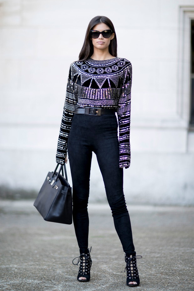 Street fashion: modelki off duty na Paris Fashion Week SS17